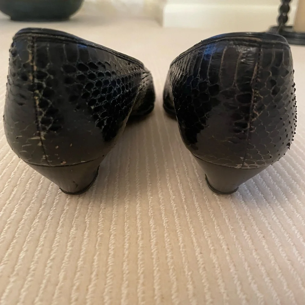 Lanvin Women’s Black Low Heel Snake Skin Design Shoe size 6 1/2
